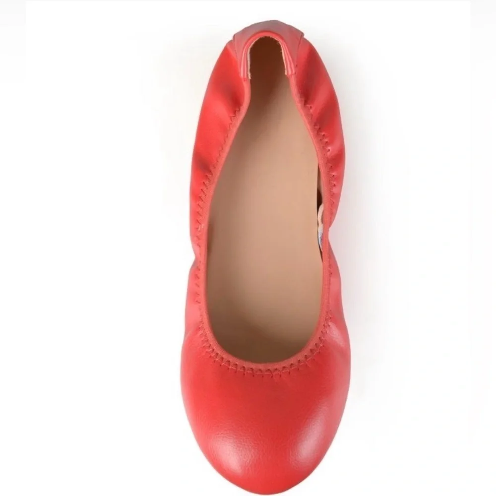 JOURNEE COLLECTION Womens Red Scrunch Style Lindy Round Toe Slip On Flats 8M